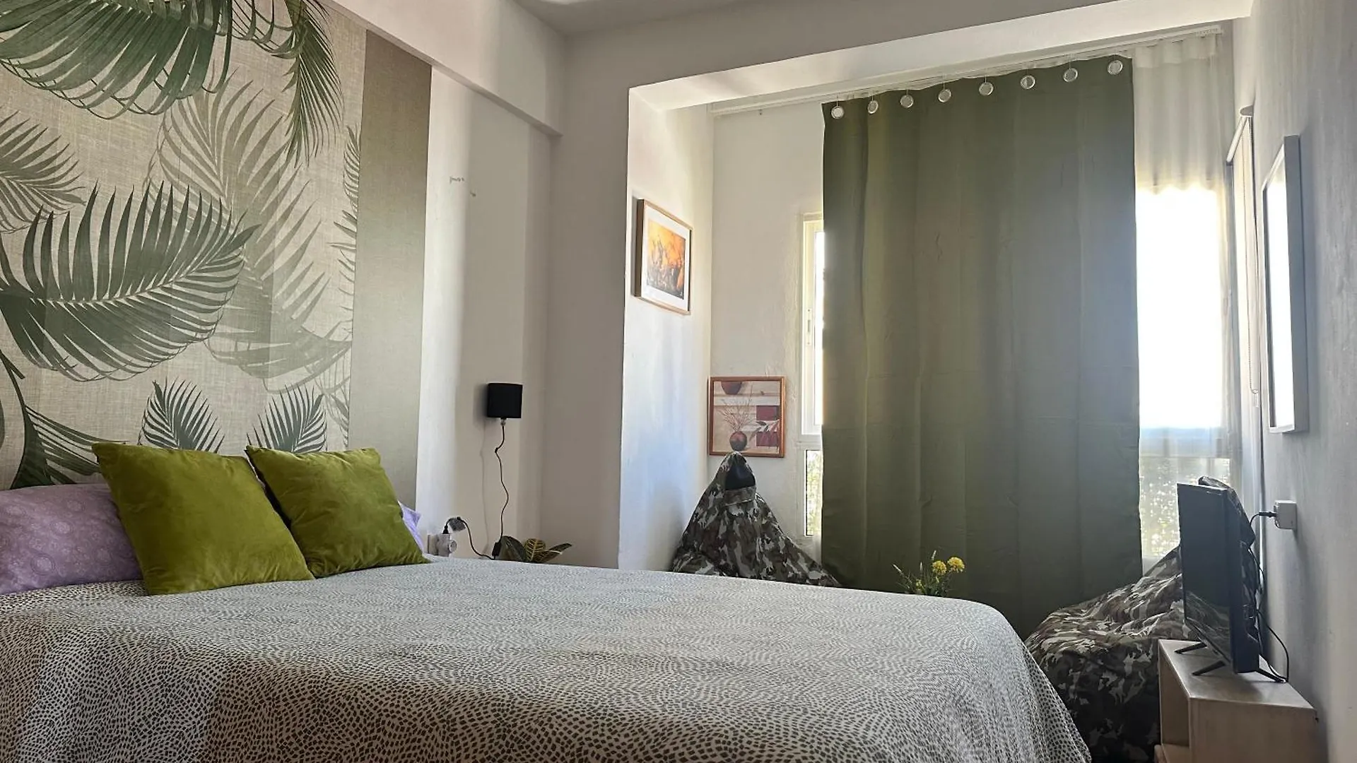Habitaciones Jungla Algeciras